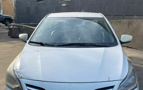 Hyundai Solaris II рестайлинг, 2015 год, 625 000 рублей, 5 фотография