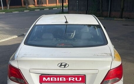 Hyundai Solaris II рестайлинг, 2015 год, 625 000 рублей, 2 фотография