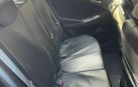 Hyundai Solaris II рестайлинг, 2015 год, 625 000 рублей, 13 фотография