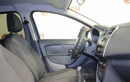 Renault Logan II, 2016 год, 659 000 рублей, 10 фотография