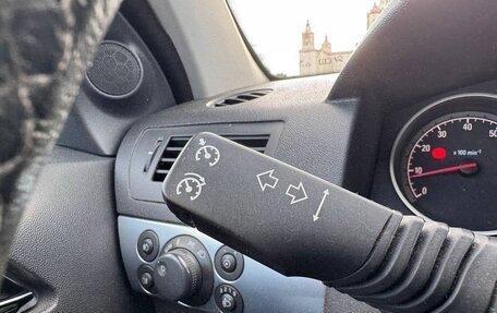 Opel Astra H, 2011 год, 675 000 рублей, 11 фотография