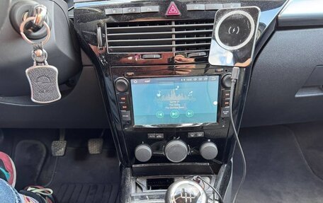 Opel Astra H, 2011 год, 675 000 рублей, 14 фотография