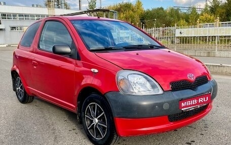 Toyota Yaris I рестайлинг, 2000 год, 340 000 рублей, 1 фотография