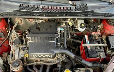 Toyota Yaris I рестайлинг, 2000 год, 340 000 рублей, 11 фотография