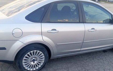 Ford Focus II рестайлинг, 2005 год, 499 000 рублей, 3 фотография