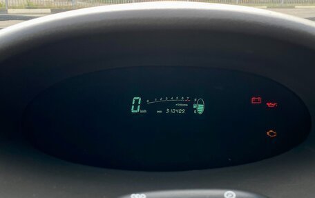 Toyota Yaris I рестайлинг, 2000 год, 340 000 рублей, 13 фотография