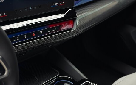BMW M5, 2024 год, 18 600 000 рублей, 15 фотография