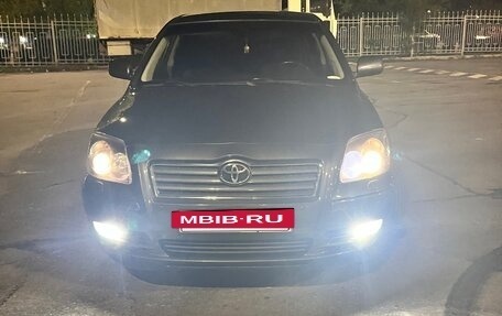 Toyota Avensis III рестайлинг, 2005 год, 950 000 рублей, 8 фотография