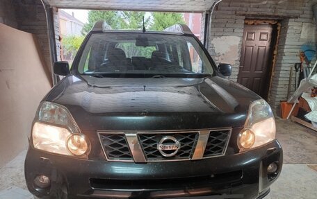 Nissan X-Trail, 2010 год, 950 000 рублей, 2 фотография