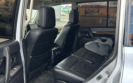Mitsubishi Pajero IV, 2008 год, 1 350 000 рублей, 7 фотография