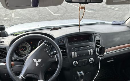 Mitsubishi Pajero IV, 2008 год, 1 350 000 рублей, 8 фотография