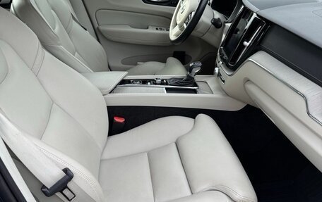 Volvo XC60 II, 2021 год, 4 500 000 рублей, 9 фотография