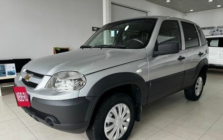 Chevrolet Niva I рестайлинг, 2019 год, 950 000 рублей, 2 фотография