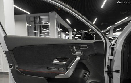 Mercedes-Benz A-Класс AMG, 2022 год, 4 200 000 рублей, 14 фотография