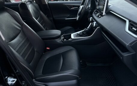 Toyota RAV4, 2020 год, 3 590 000 рублей, 19 фотография