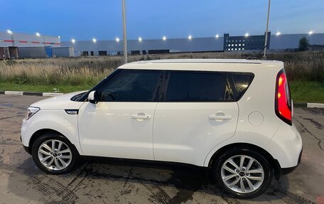 KIA Soul II рестайлинг, 2018 год, 1 800 000 рублей, 3 фотография