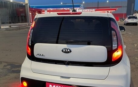 KIA Soul II рестайлинг, 2018 год, 1 800 000 рублей, 4 фотография