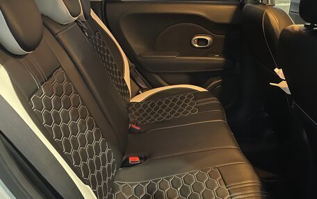 KIA Soul II рестайлинг, 2018 год, 1 800 000 рублей, 13 фотография