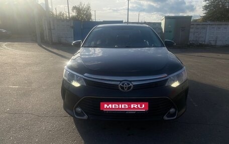 Toyota Camry, 2016 год, 2 100 000 рублей, 4 фотография