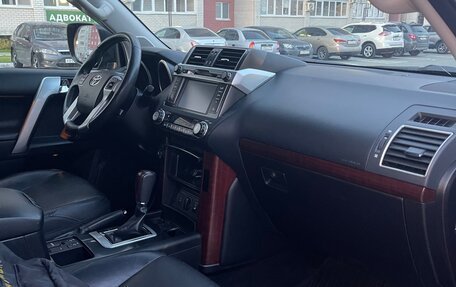 Toyota Land Cruiser Prado 150 рестайлинг 2, 2016 год, 4 150 000 рублей, 9 фотография