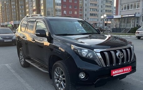 Toyota Land Cruiser Prado 150 рестайлинг 2, 2016 год, 4 150 000 рублей, 4 фотография