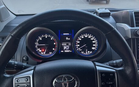 Toyota Land Cruiser Prado 150 рестайлинг 2, 2016 год, 4 150 000 рублей, 11 фотография