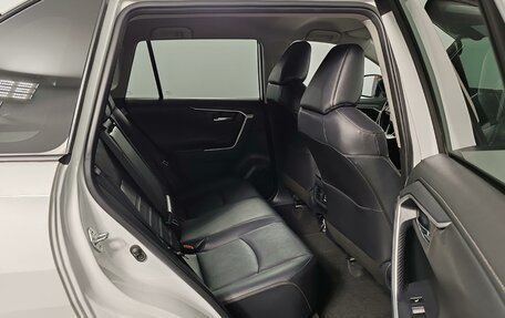 Toyota RAV4, 2021 год, 3 099 000 рублей, 22 фотография