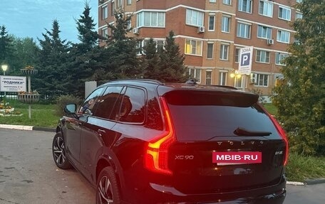Volvo XC90 II рестайлинг, 2019 год, 3 750 000 рублей, 2 фотография