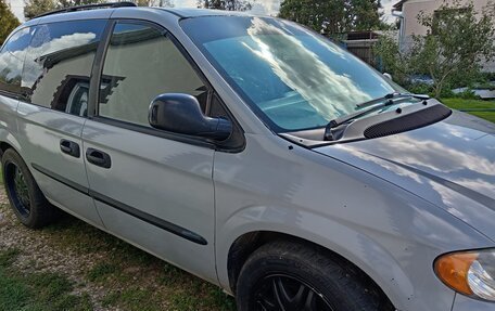 Chrysler Voyager IV, 2001 год, 400 000 рублей, 7 фотография