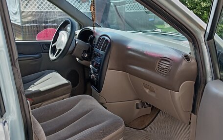 Chrysler Voyager IV, 2001 год, 400 000 рублей, 6 фотография