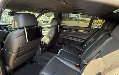 BMW 7 серия, 2015 год, 1 800 000 рублей, 10 фотография