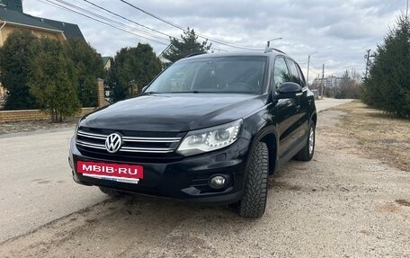 Volkswagen Tiguan I, 2013 год, 1 050 000 рублей, 2 фотография