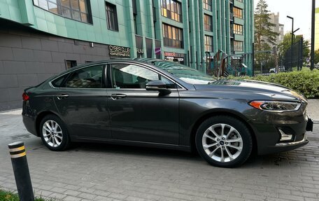 Ford Fusion (North America) II, 2019 год, 2 300 000 рублей, 2 фотография