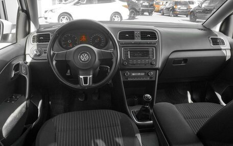 Volkswagen Polo VI (EU Market), 2013 год, 749 000 рублей, 6 фотография