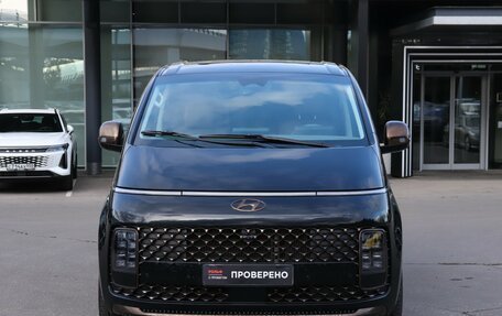 Hyundai Staria, 2022 год, 5 300 000 рублей, 2 фотография