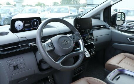 Hyundai Staria, 2022 год, 5 300 000 рублей, 13 фотография