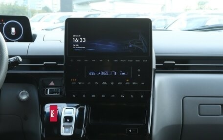 Hyundai Staria, 2022 год, 5 300 000 рублей, 15 фотография