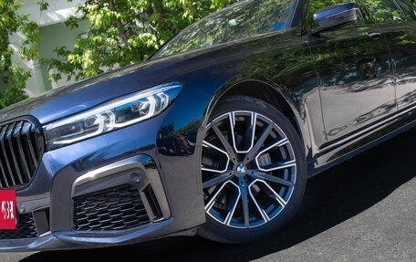 BMW 7 серия, 2019 год, 4 950 000 рублей, 2 фотография