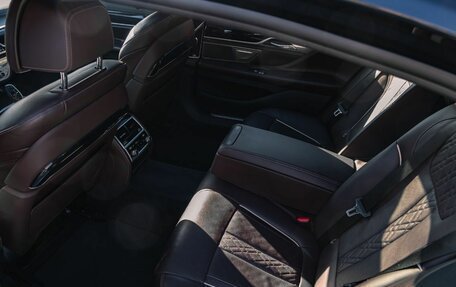 BMW 7 серия, 2019 год, 4 950 000 рублей, 17 фотография