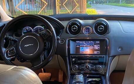 Jaguar XJ IV (X351), 2013 год, 1 750 000 рублей, 10 фотография