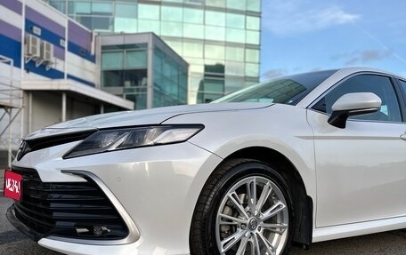 Toyota Camry, 2021 год, 2 550 000 рублей, 1 фотография