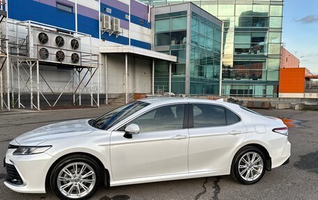 Toyota Camry, 2021 год, 2 550 000 рублей, 5 фотография