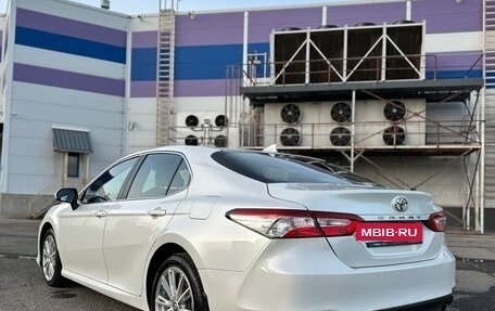 Toyota Camry, 2021 год, 2 550 000 рублей, 4 фотография
