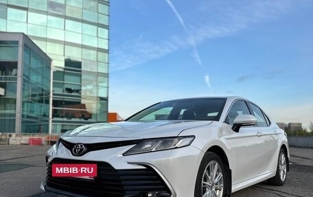 Toyota Camry, 2021 год, 2 550 000 рублей, 20 фотография