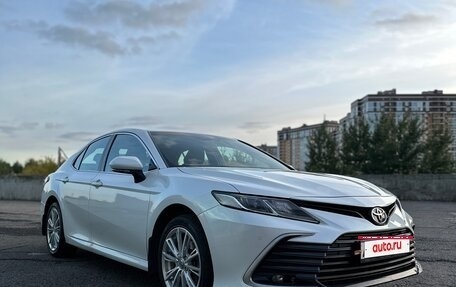 Toyota Camry, 2021 год, 2 550 000 рублей, 24 фотография