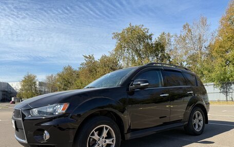 Mitsubishi Outlander III рестайлинг 3, 2010 год, 940 000 рублей, 8 фотография
