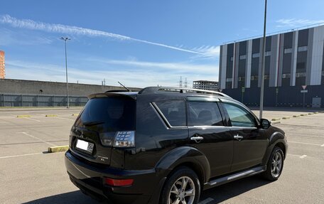 Mitsubishi Outlander III рестайлинг 3, 2010 год, 940 000 рублей, 7 фотография
