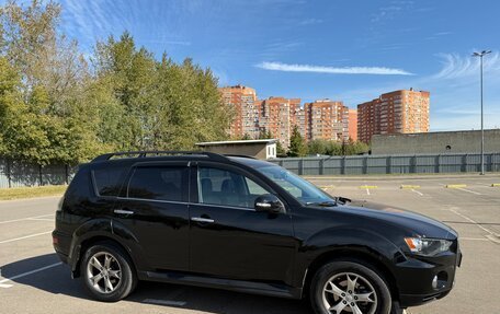 Mitsubishi Outlander III рестайлинг 3, 2010 год, 940 000 рублей, 5 фотография