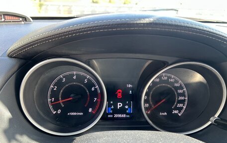 Mitsubishi Outlander III рестайлинг 3, 2010 год, 940 000 рублей, 10 фотография