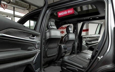 Jeep Grand Cherokee, 2023 год, 12 200 000 рублей, 17 фотография